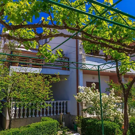 Slavica Apartman *